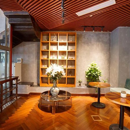 1925 Ha Long Hotel Eksteriør billede